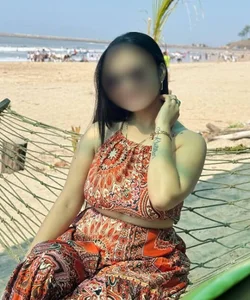 Call Girl Vrindavan Aru